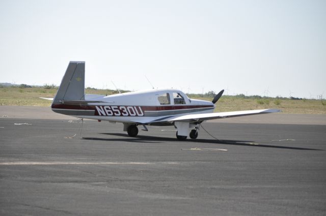 Mooney M-20 (N6330U)