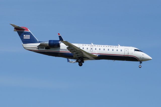 Canadair Regional Jet CRJ-200 (N449AW)