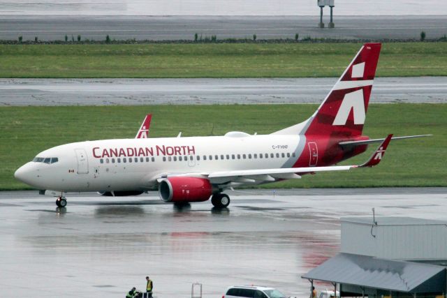 Boeing 737-700 (C-FHNF) - Taxiing to depart rwy 24R on 29-Jun-24 operating flight AKT162 to CYVP.