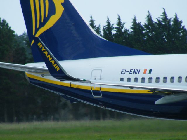 Boeing 737-700 (EI-ENN) - EI ENN B737 RYR EINN 07/06/14