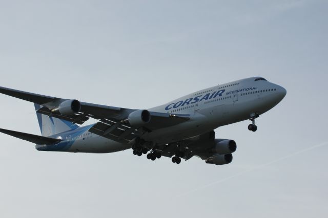 Boeing 747-400 (F-HSUN)