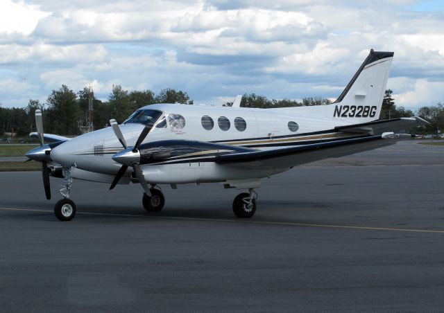 Beechcraft King Air 90 (N232BG) - A new King Air 90.