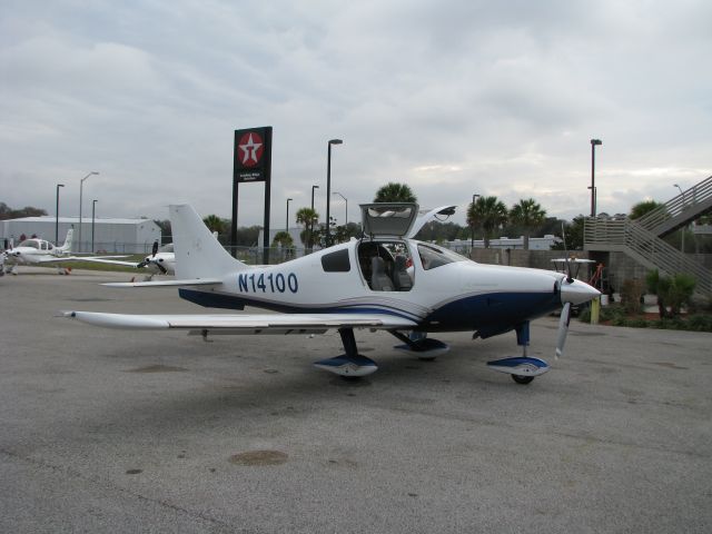 Cessna 400 (N14100)