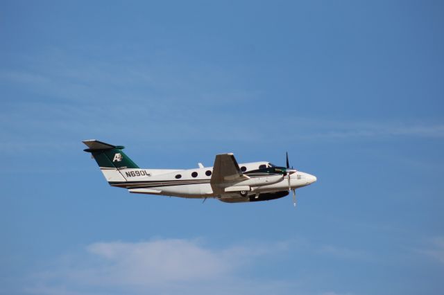 Beechcraft Super King Air 200 (N690L)