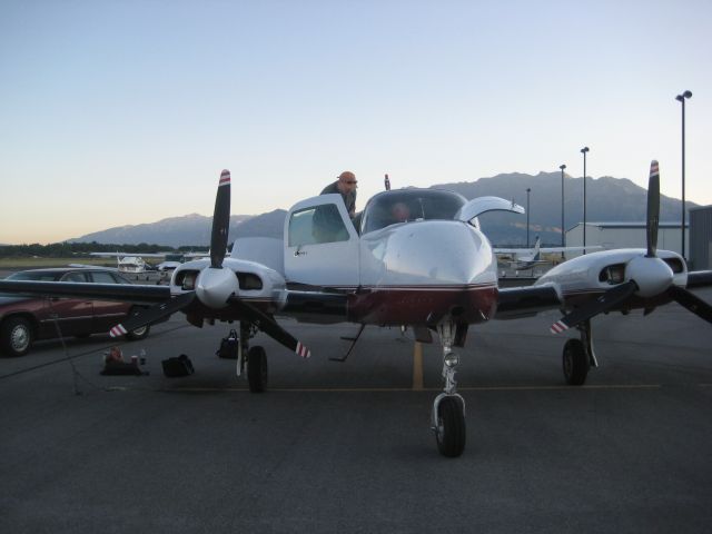 Cessna 310 (N107TT)