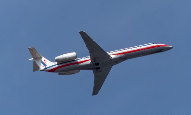 Embraer ERJ-135 (N825AE) - RIC-LGA 04/17/2019 1044am 3100ft 274mphbr /The Bronx camera-FZ300 