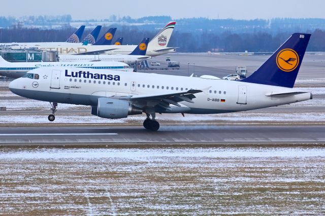 Airbus A320 (D-AIBB)