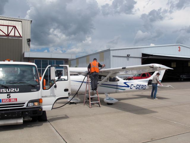 Cessna Skylane (C-GERD) - Oshkosh 2013!