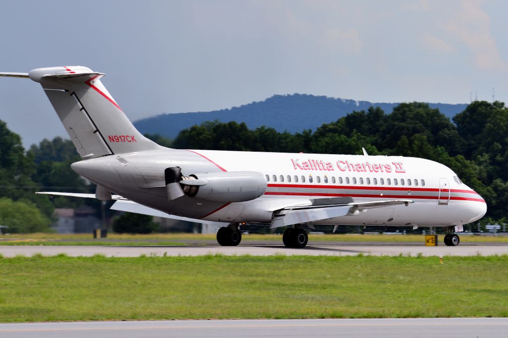 Douglas DC-9-10 (N917CK)