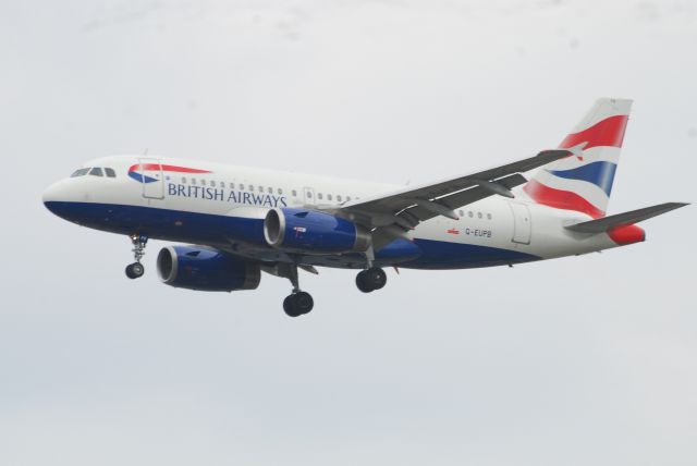 Airbus A319 (G-EUPB)