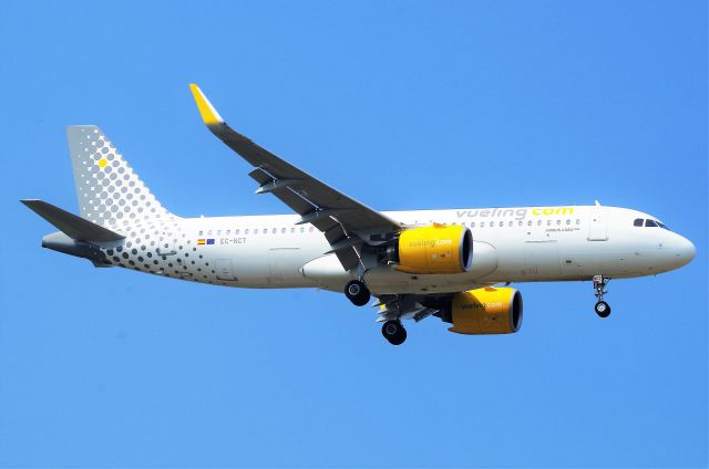 Airbus A320 (EC-NCT)