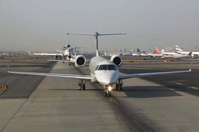 N27200 — - Lining up for takeoff at Newark