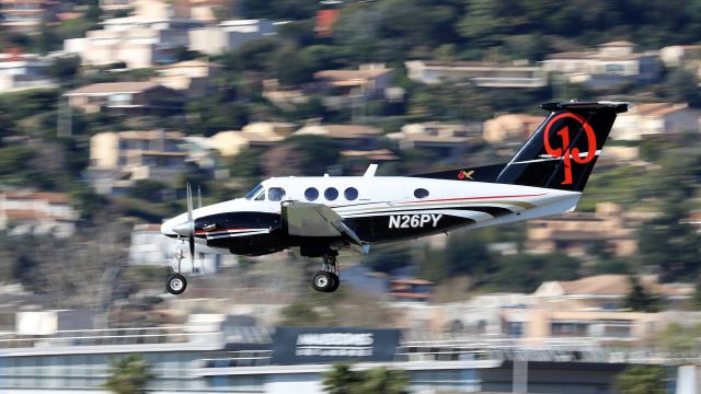 Beechcraft King Air F90 (N26PY)