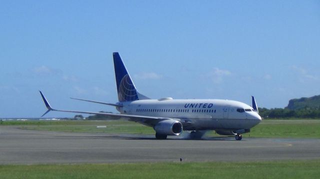 Boeing 737-700 (N27734)