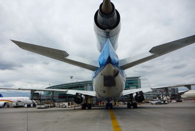 Boeing MD-11 (PH-KCE)