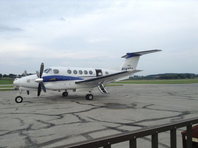 Beechcraft Super King Air 300 (N149CC)