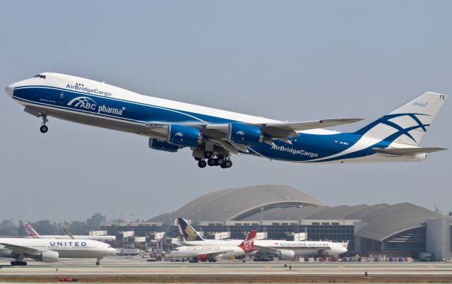 BOEING 747-8 (VQ-BFE)