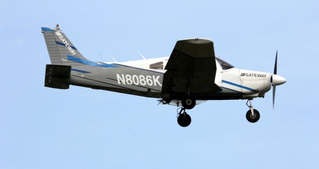 Piper Cherokee (N8086K) - Fly Gateway's  PA28