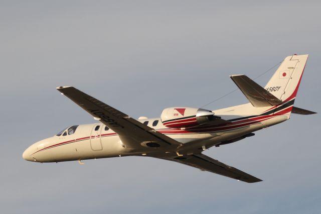 Cessna Citation V (JA560Y) - October 26th 2017:Yomiuri Shinbun;Cessna 560 Citation Encore+