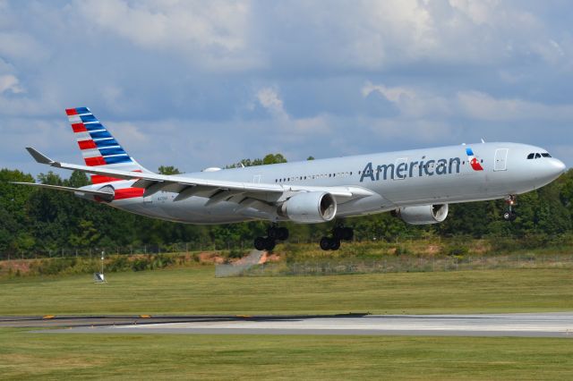 Airbus A330-300 (N275AY) - arriving at KCLT - 10/8/18