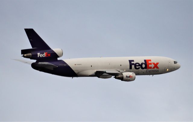 McDonnell Douglas DC-10 (N385FE)