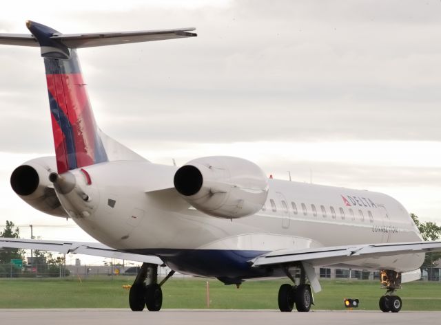 Embraer ERJ-145 (N257JO)