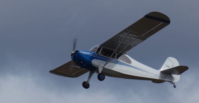 CHAMPION Tri-Traveler (N1885E) - Shown here is a 1946 Aeronca 7AC Champion in the Autumn of 2024.