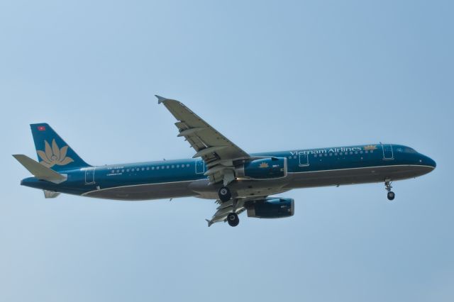 Airbus A321 (VN-A608)
