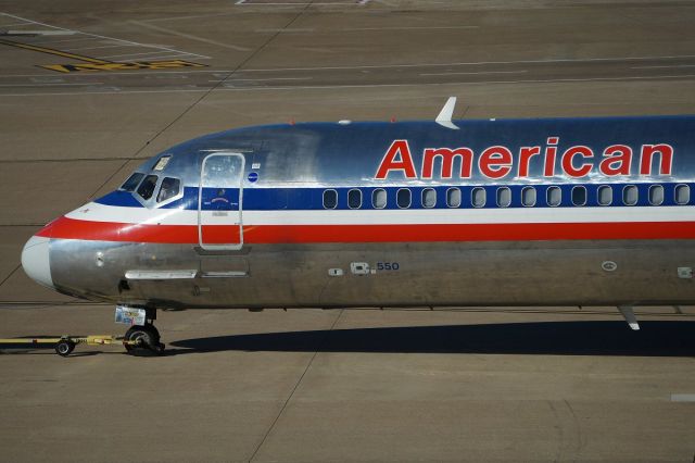 McDonnell Douglas MD-82 (N7550)