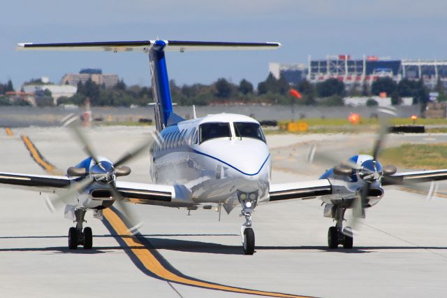 Beechcraft Super King Air 350 (N806UP)