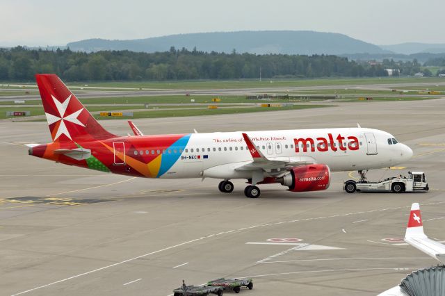Airbus A320neo (9H-NEC)