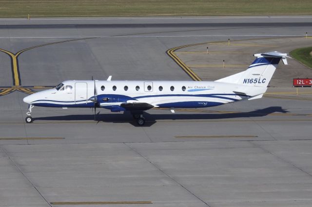 Beechcraft 1900 (N165LC)