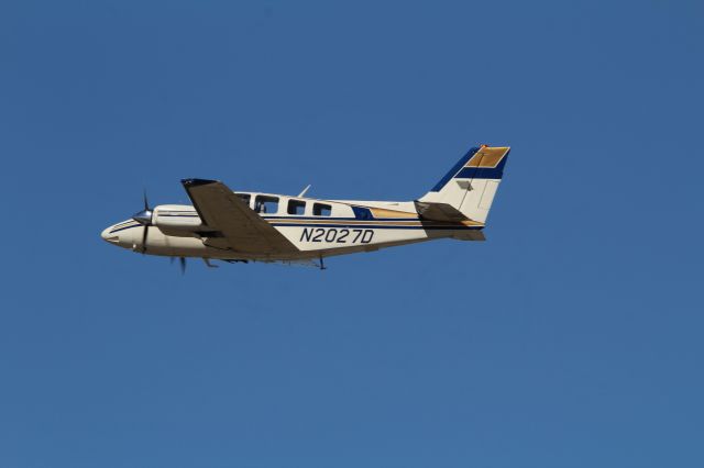 Beechcraft Baron (58) (N2027D)