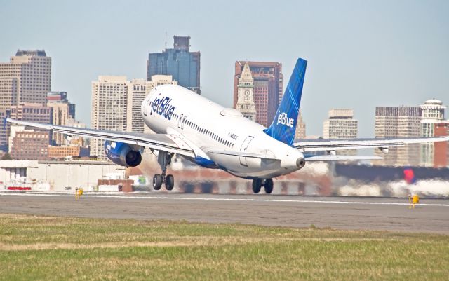 Airbus A320 (N508JL) - Boston Ma 02128