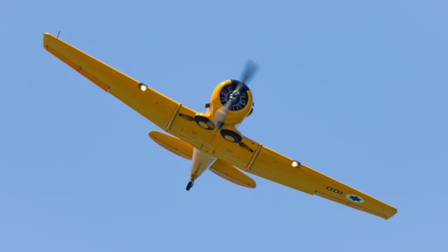 North American T-6 Texan (001)