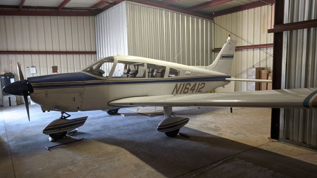 Piper Cherokee (N16412)