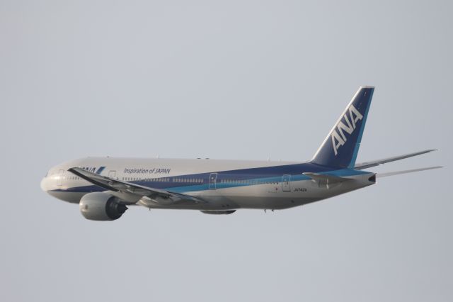 Boeing 777-200 (JA742A) - 29 March 2015: HKD-HND.ANA 556.