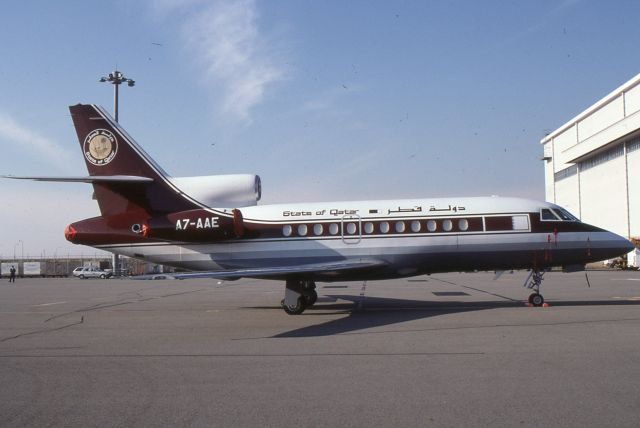 Dassault Falcon 900 —