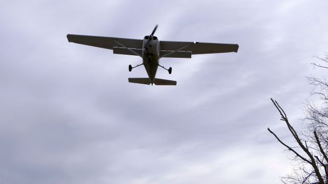 Cessna Skyhawk (N5338N)