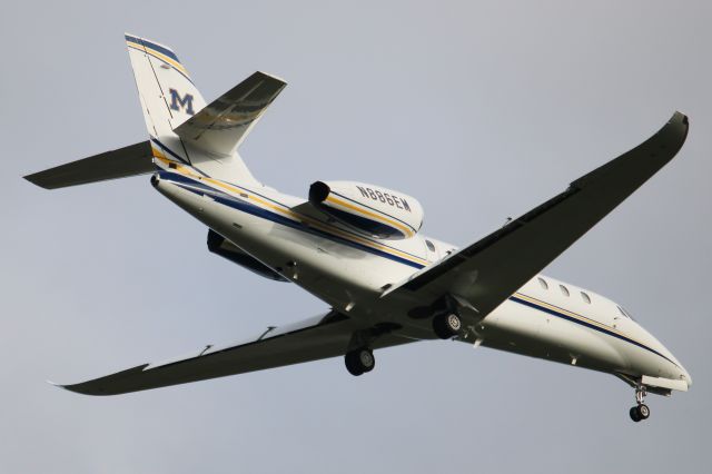 Cessna Citation Sovereign (N886EM) - Go Blue! I’m a Michigan fan so when I saw this was coming in I had to snap some photos of it!