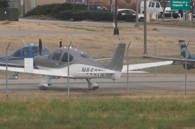 Cirrus SR-22 (N858TN)