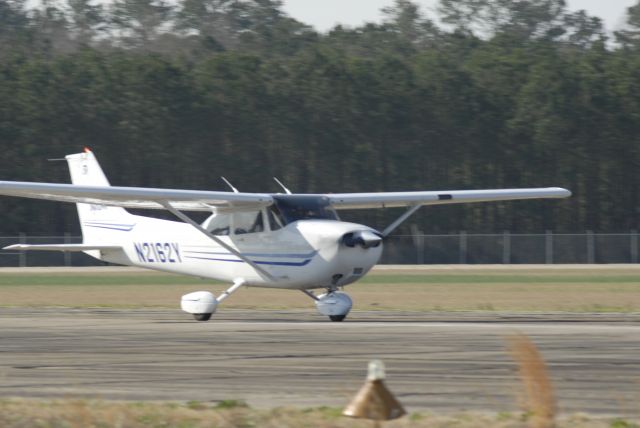 Cessna Skyhawk (N2162Y)