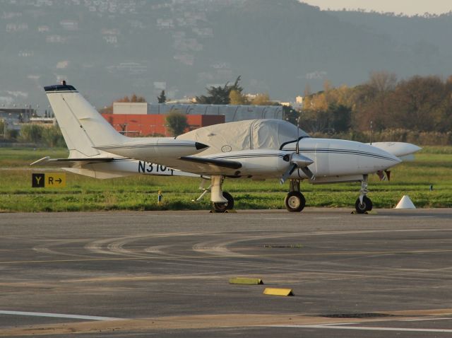 Cessna 310 (N310ML) - 12 NOV 2015