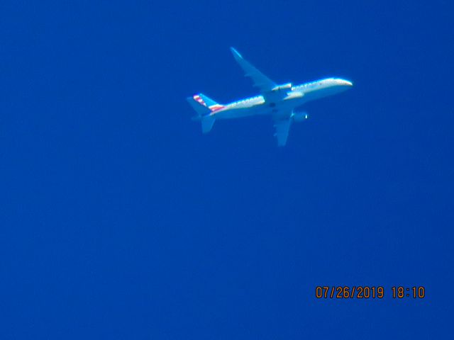 Embraer 175 (N274NN)