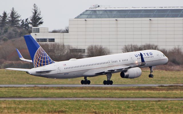 Boeing 757-200 (N17139) - united b757-224 n17139 dep shannon for newark 19/3/18.