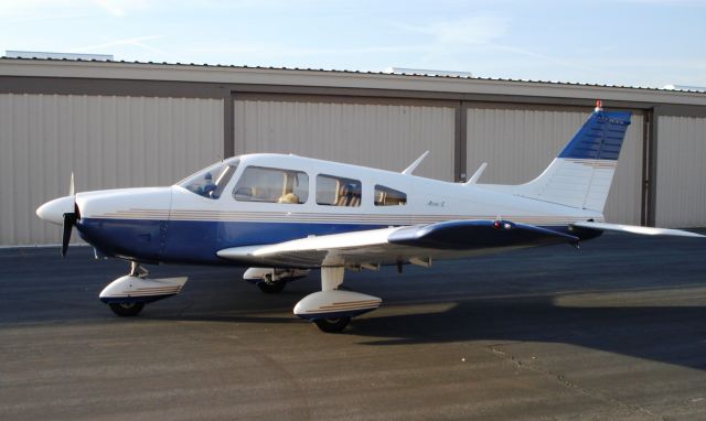 Piper Cherokee (N4098Q)