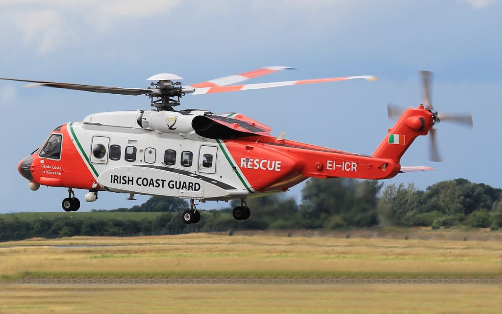 Sikorsky Helibus (EI-ICR) - s-92 ei-icr dep shannon.27/7/13.