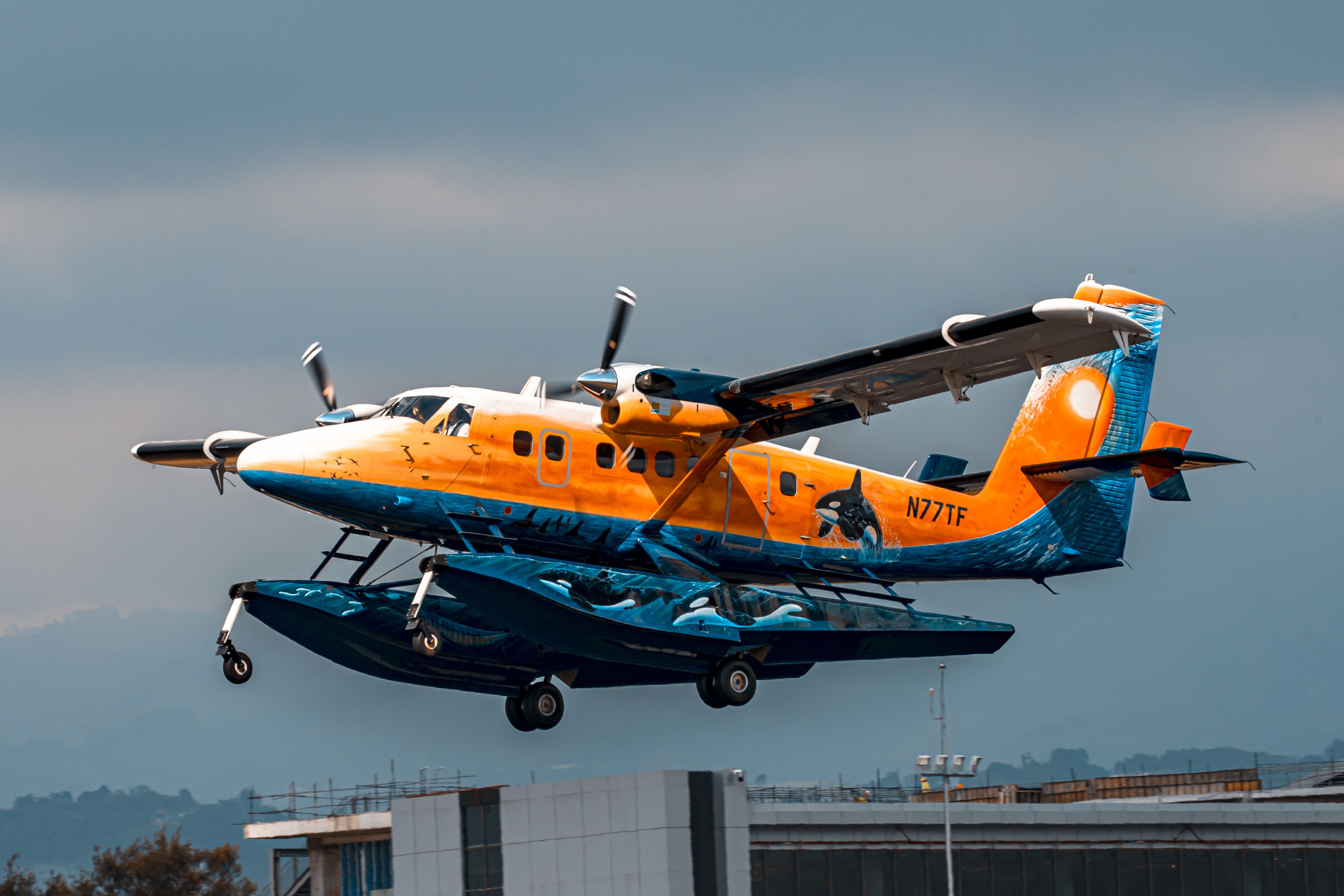 De Havilland Canada Twin Otter (N77TF)