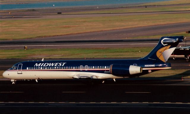 Boeing 717-200 (N908ME) - From August 27, 2003