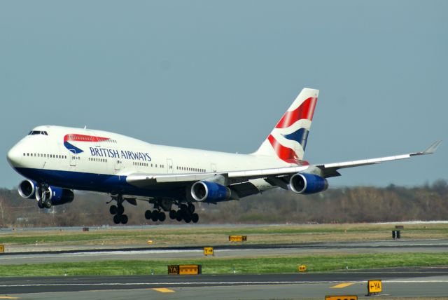 Boeing 747-400 (G-CIVX)